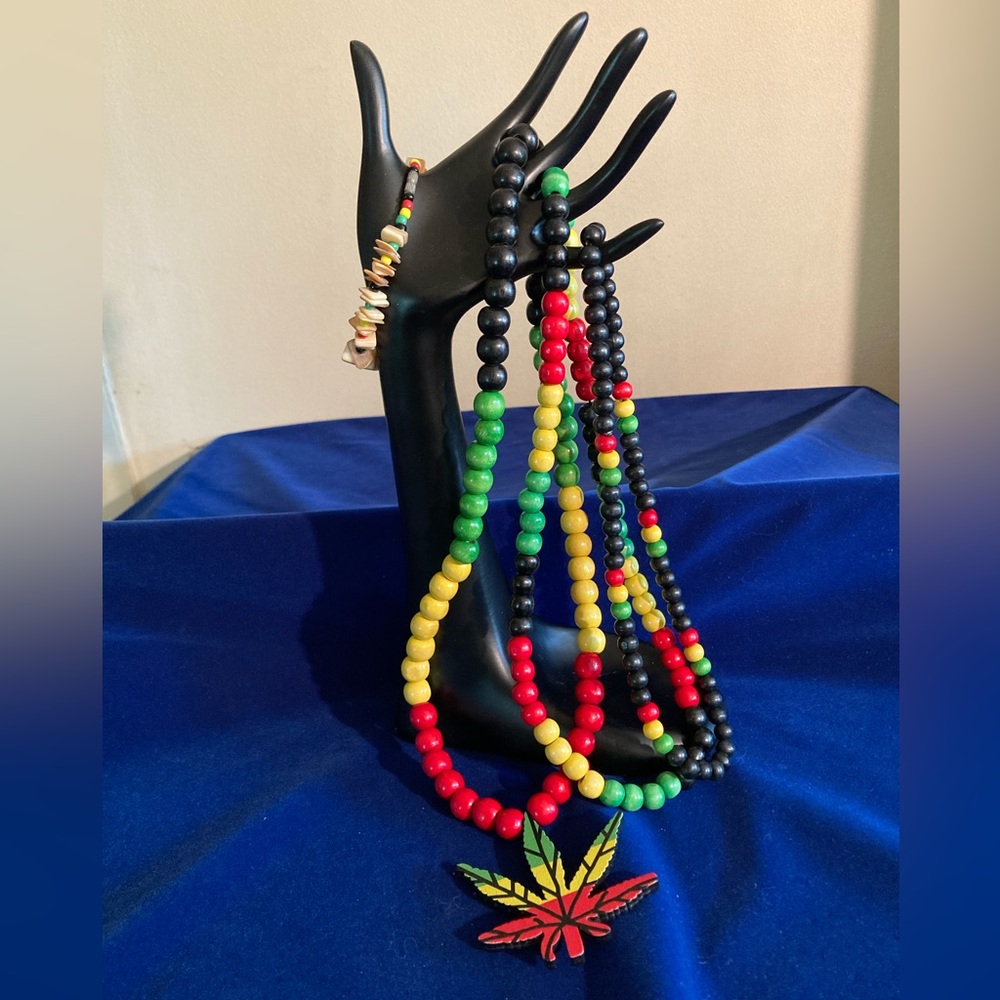 FREE W/ PURCHASE 3 Strands Rasta Beads w/ BONUS Beaded Beacelet